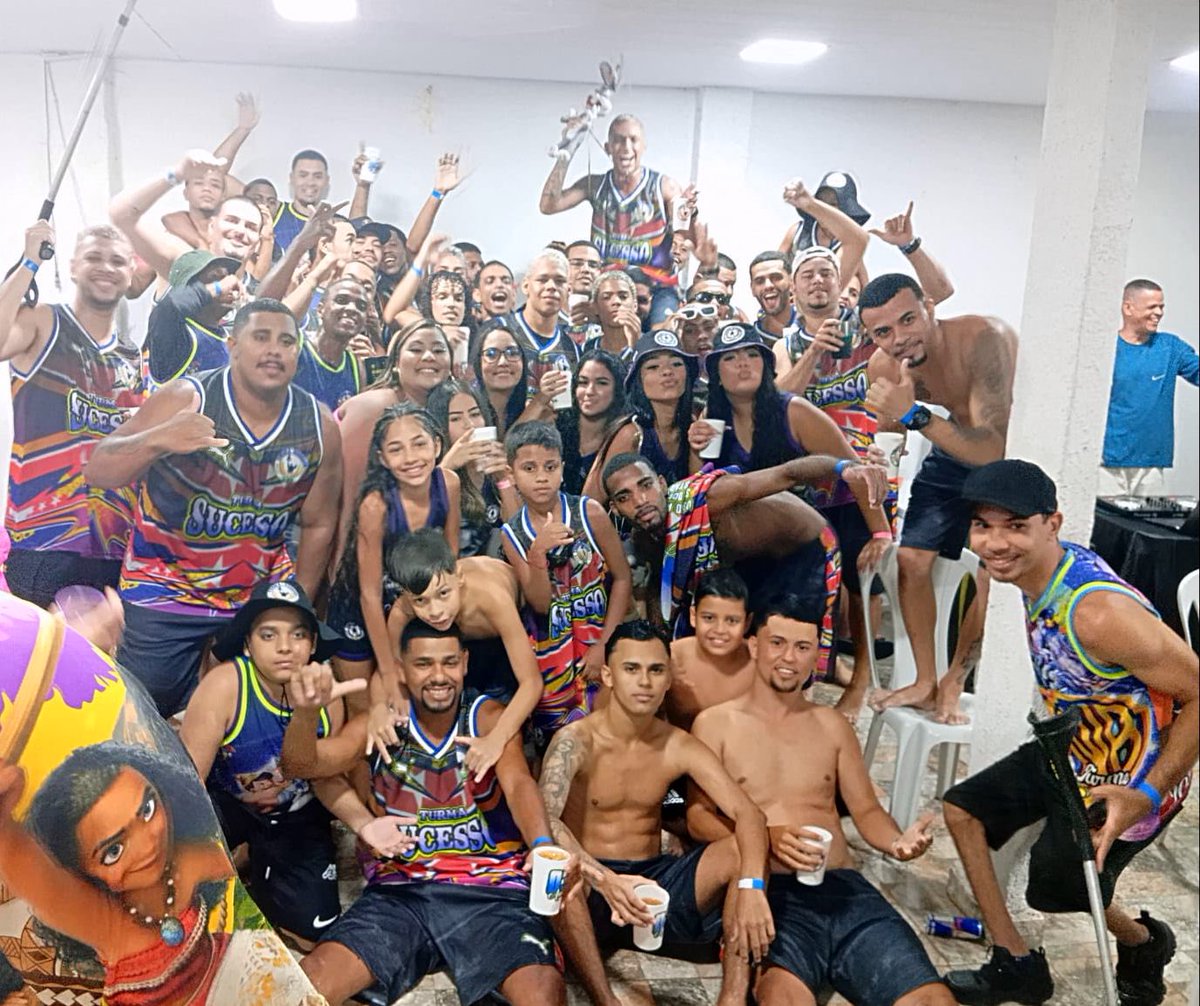 sucessodailha's tweet photo. Equipe do 01 🫡👊🏾🚀🥳 https://t.co/K150s9jvp9