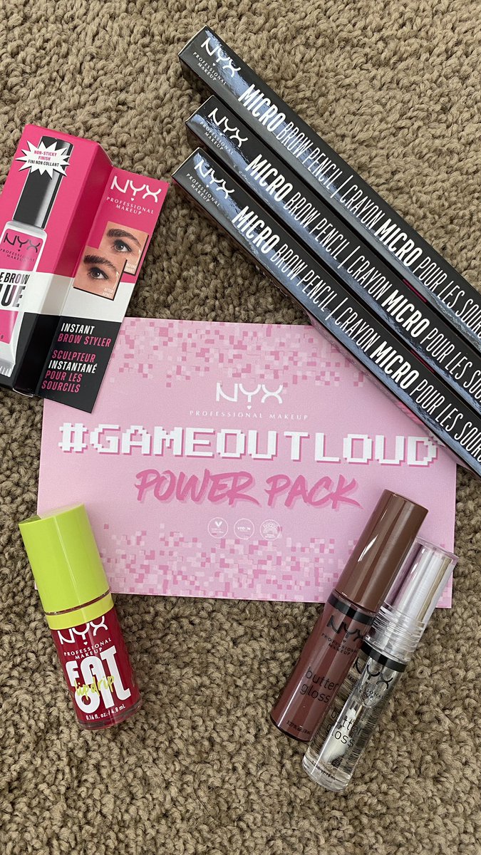 elzindriani's tweet photo. #GAMEOUTLOUD Power Pack?! Yes please!
Thank you @NYXCosmetics aaahh 🫶🏻✨ https://t.co/oI4tRonTiA