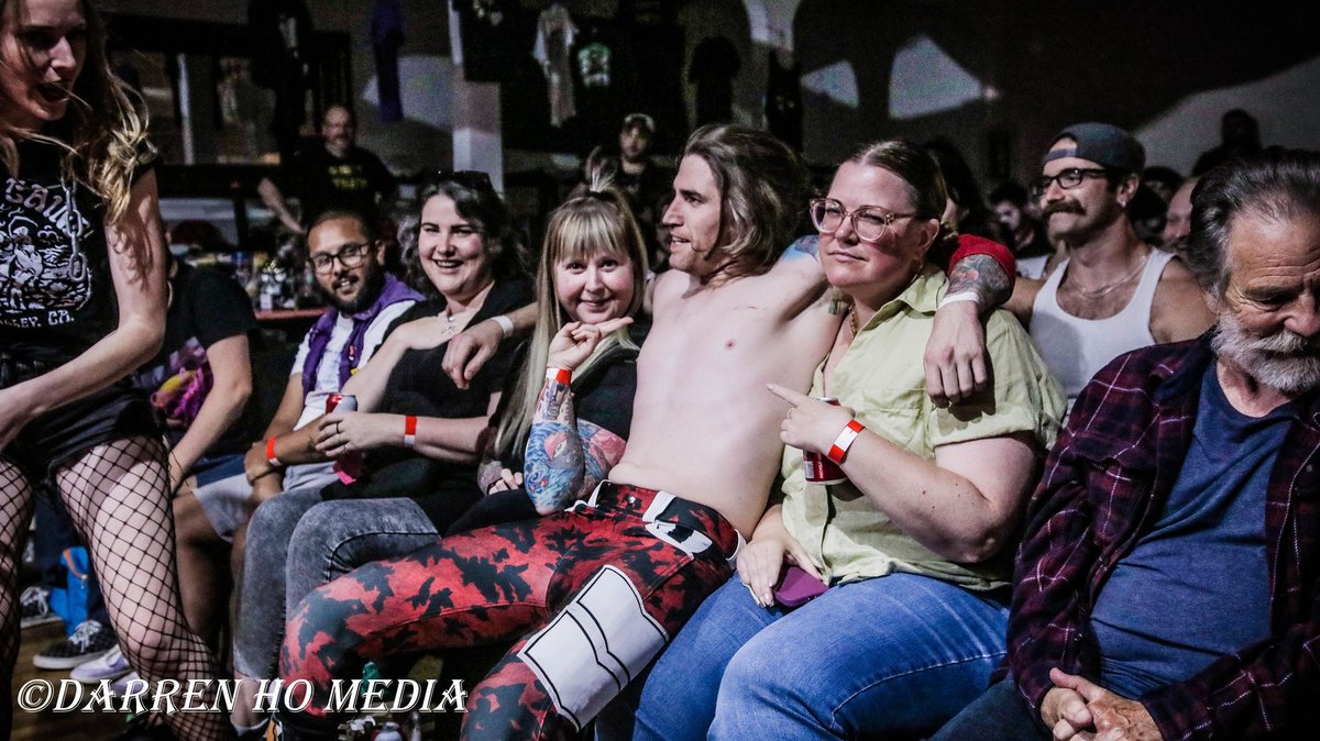 Darren Ho tweet media