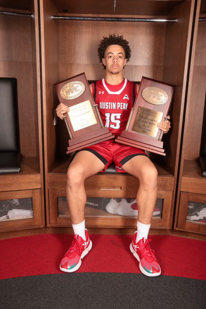 I had a great visit at @GovsMB! Thank you to Coach Gipson, <a href="/Ward12Timothy/">Tim Ward</a> and the entire coaching staff! #LetsGoPeay