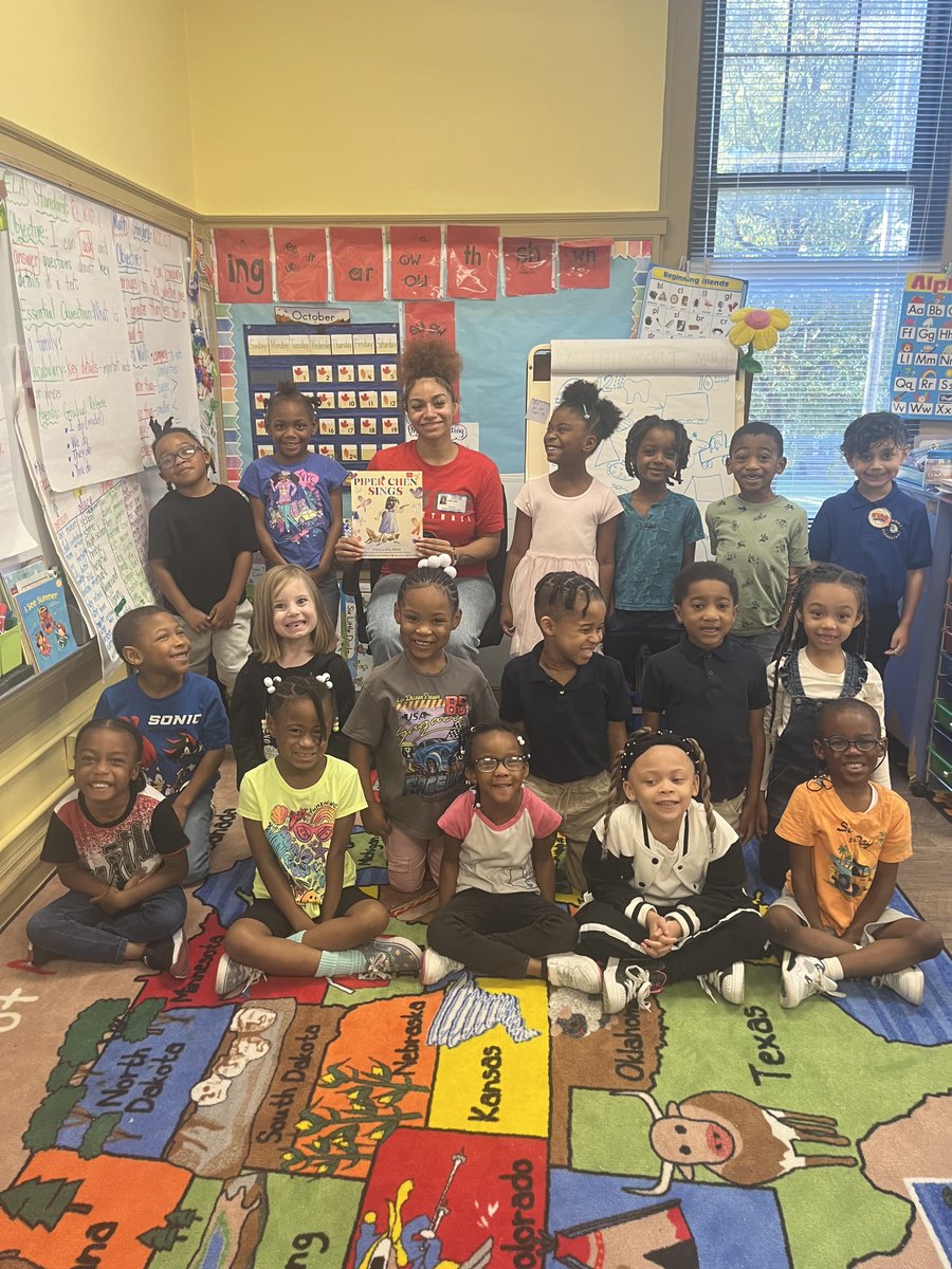 CBUBucsWBk's tweet photo. We want to give a big shout out to Peabody Elementary for letting us read Piper Chen Sings to their classes today at Read for the Record 📚 Reading literacy is very important and we had a blast! https://t.co/5xawaZTku6