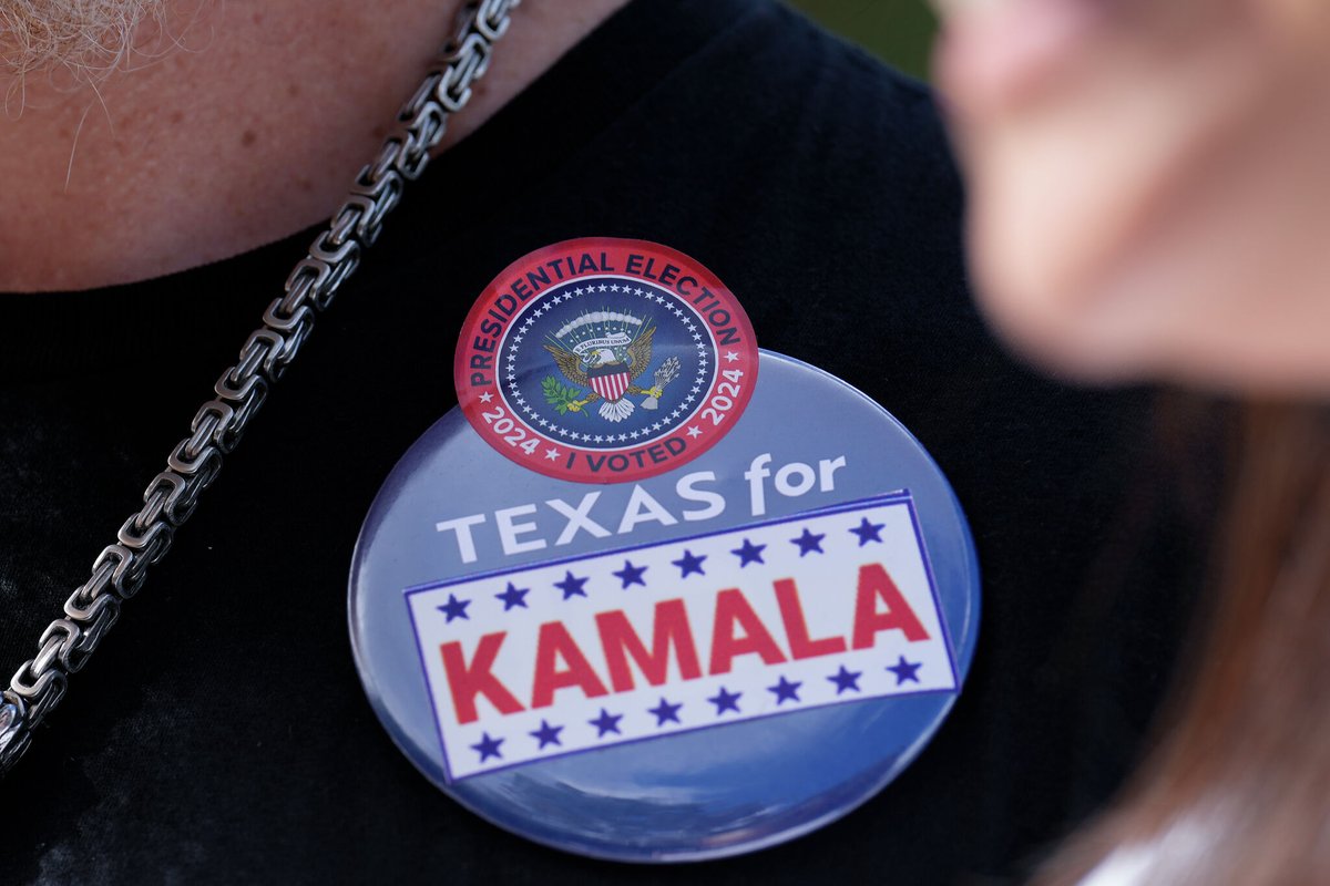 Scenes from the Kamala Harris Houston rally, with guest appearance from Beyoncé dlvr.it/TFkpN8