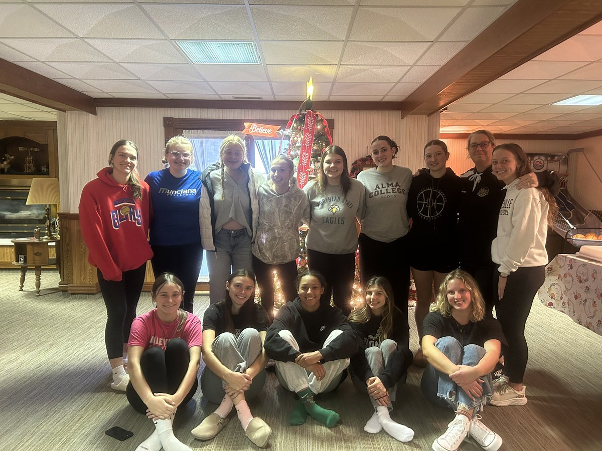 Michelle Strong tweet media