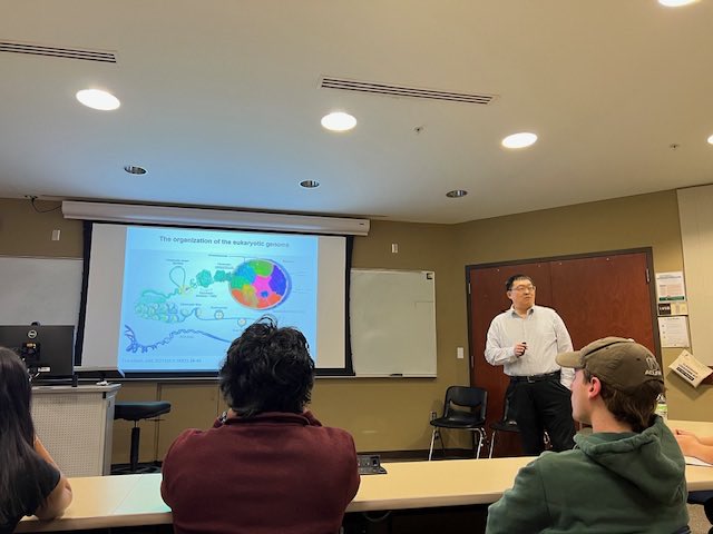 XR_Lab's tweet image. As a new faculty member at UNC Charlotte, I am excited to present my first seminar here. @ShanYanLab Thanks for the picture!