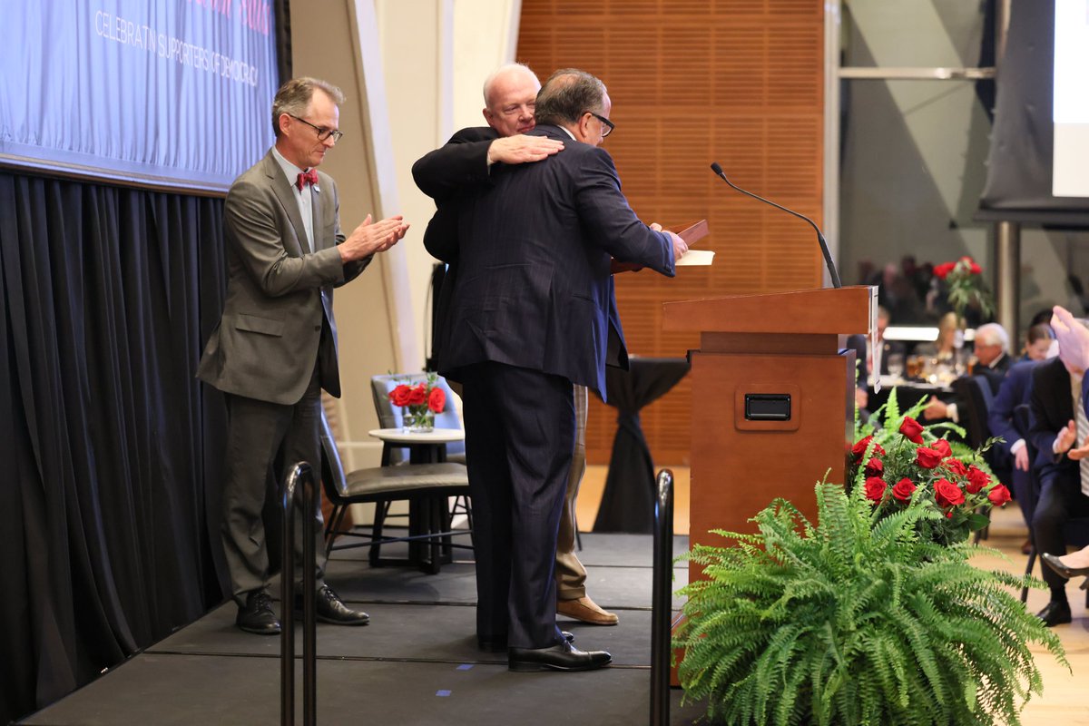 Congratulations to the <a href="/arfoodbank/">Arkansas Foodbank</a> for being this year’s recipient of the APA Headliner of the Year Award at last night’s third annual Press Freedom Gala.