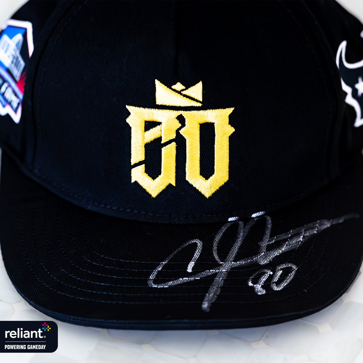 HoustonTexans's tweet photo. We got y’all hooked up with a signed @johnson80 hat ‼️

Who wants it? 

🤘 | @reliantenergy https://t.co/v2w83rhnYR