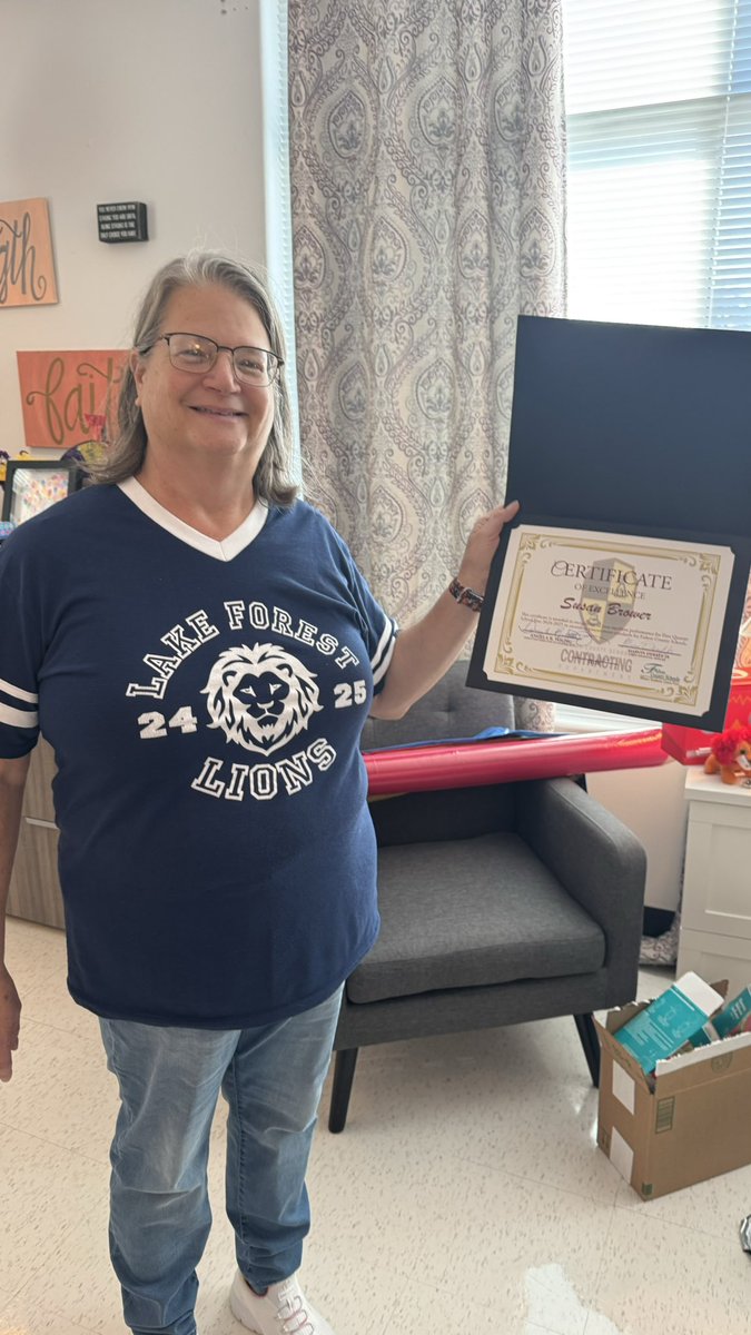 Laryn Nelson (@larynbnelson) on Twitter photo Celebrated our PAIII (bookkeeper) for her Top Tier accounting! She received an EXCELLENCE award from <a href="/FultonCoSchools/">FultonCountySchools</a> Procurement Dept! Way to go Susan! Celebrated our PAIII (bookkeeper) for her Top Tier accounting! She received an EXCELLENCE award from <a href="/FultonCoSchools/">FultonCountySchools</a> Procurement Dept! Way to go Susan!