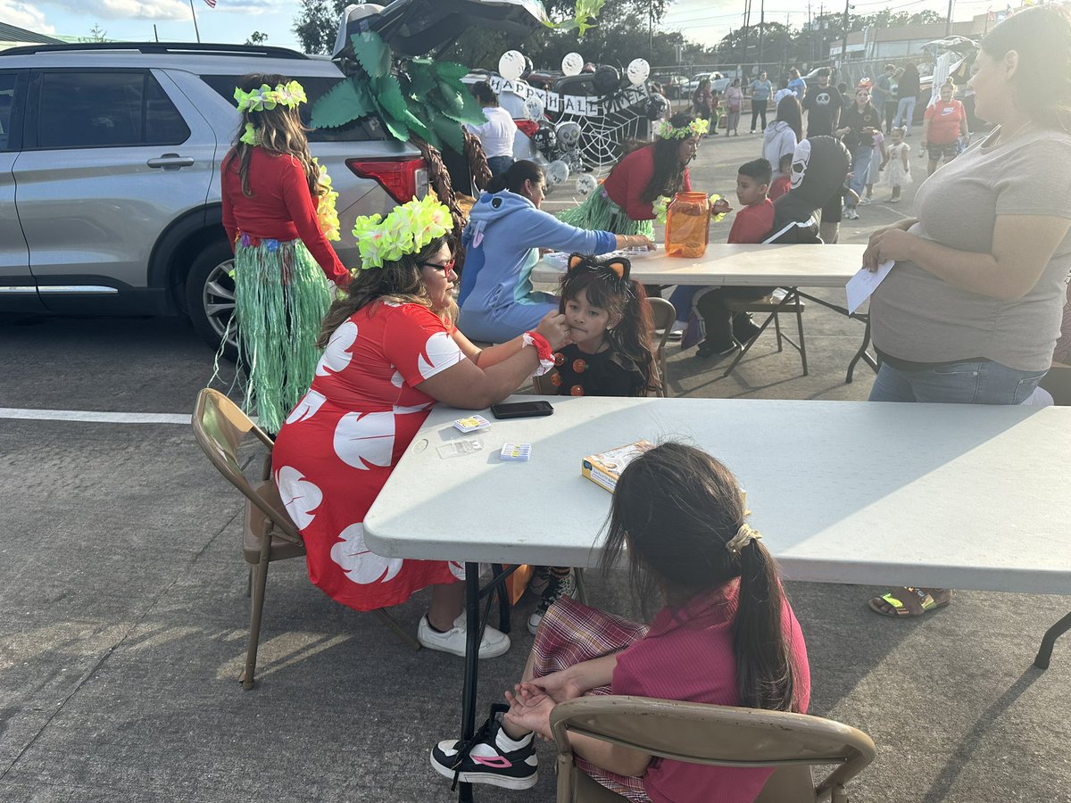 We’re ready for you Gallegos community! Come check out our haunted house! 👻