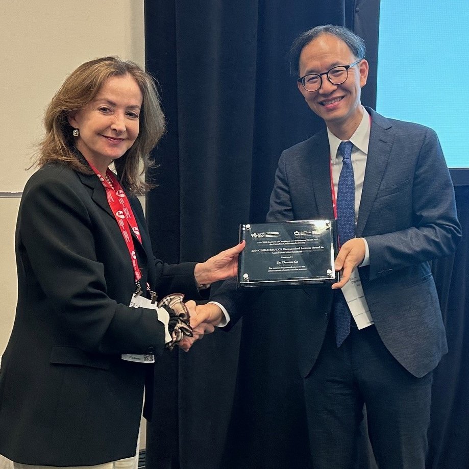 Félicitations au Dr Dennis Ko pour avoir reçu le Prix de conférencier émérite 2024 en sciences cardiovasculaires ! Le Dr Ko a présenté ses recherches lors du Congrès canadien sur la santé cardiovasculaire #CCCongress.
Les recherches du Dr Ko portant sur l'impact des stratégies