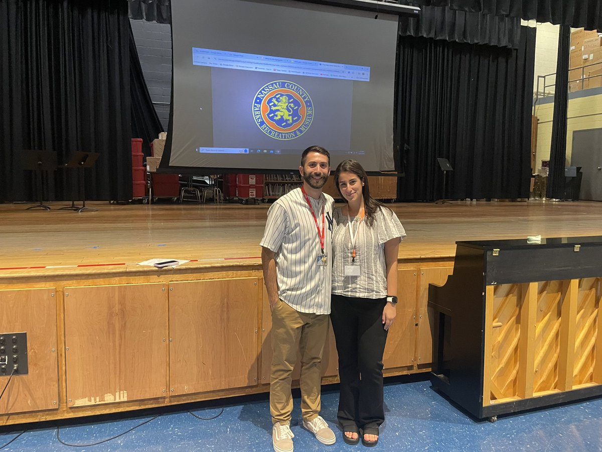 MitchBickman's tweet photo. TY to all the speakers that joined @OMS_NY Ss for our first ever Civic Partner Day. 8th graders heard from numerous organizations &amp; county officials inspiring their future capstone projects…and informed action. TY @MrSimonsonSS for making today a success &amp; to Ms. Herman as well https://t.co/HQn6qipm2N