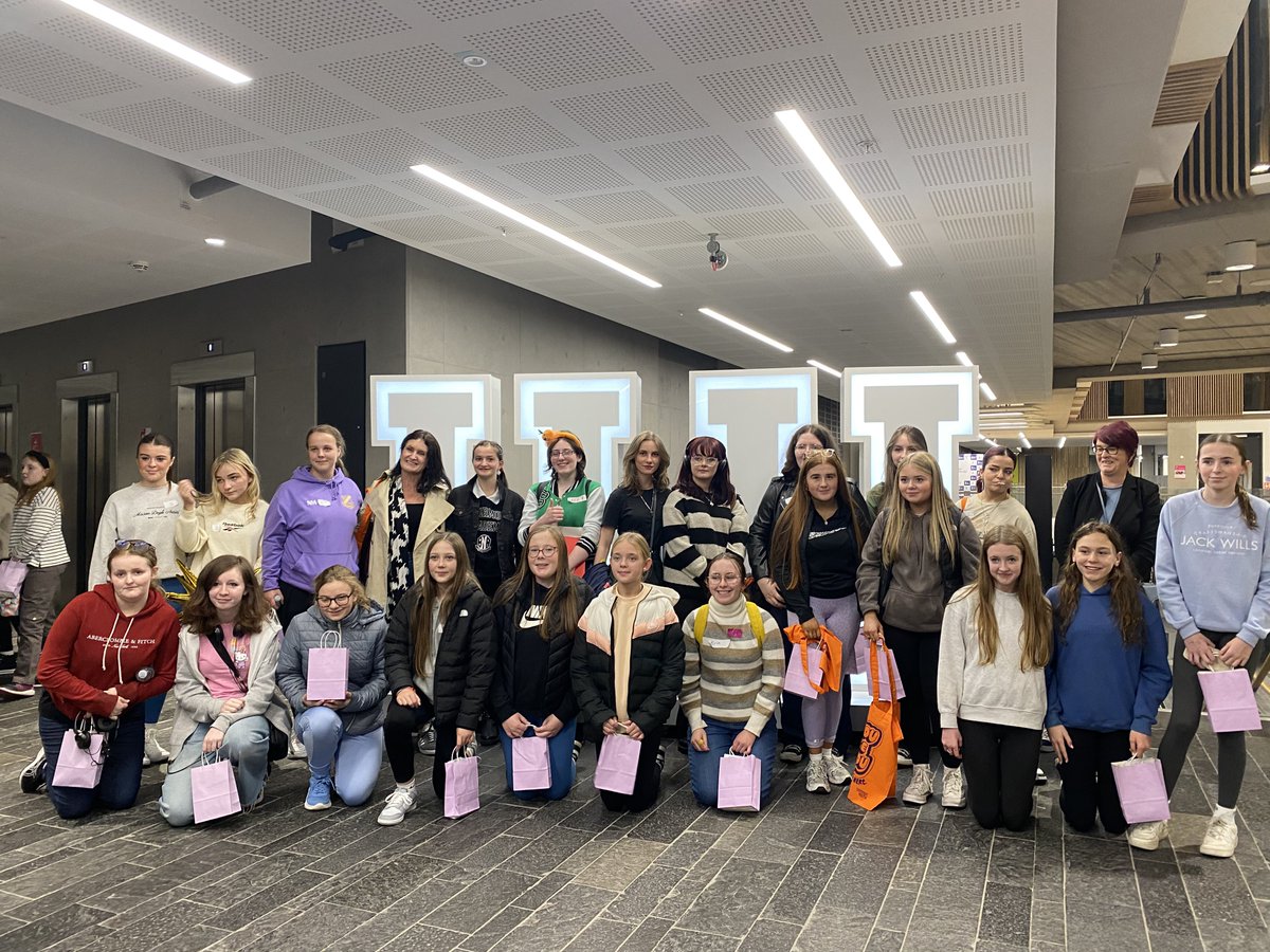 Centre for Youth Research & Dialogue (@centredialogue) on Twitter photo <a href="/Newlodge_yc/">New Lodge Youth Centre</a> <a href="/UlsterUniCYW/">CommunityYouthWork</a> What a wonderful evening - great to see the range of work with young women that the youth sector is supporting ✊🏼 <a href="/Newlodge_yc/">New Lodge Youth Centre</a> <a href="/UlsterUniCYW/">CommunityYouthWork</a> What a wonderful evening - great to see the range of work with young women that the youth sector is supporting ✊🏼