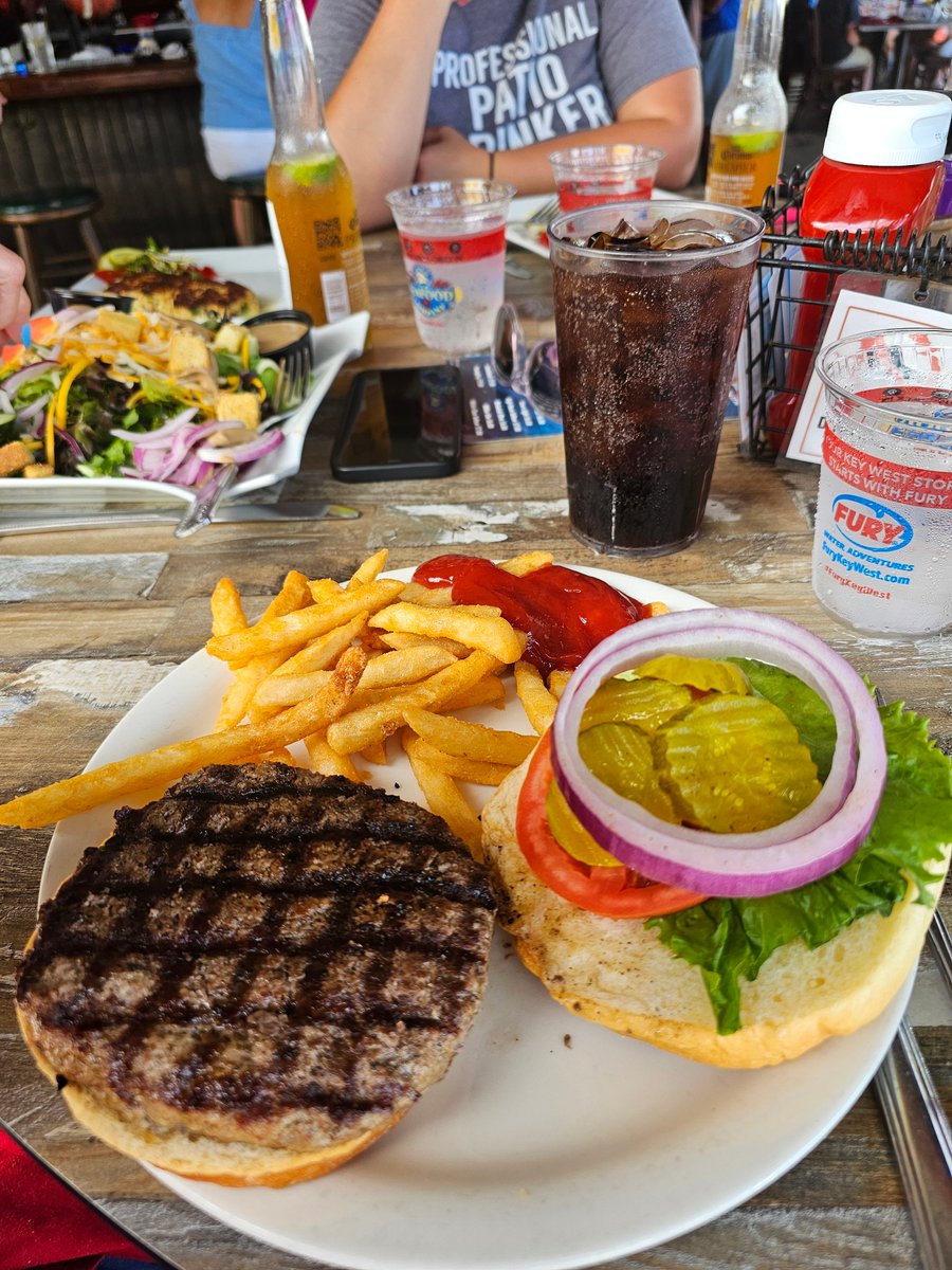 FlaKeysResorts's tweet photo. Kicking off Friday night happy hour with a burger and beer at Conch Republic Seafood Company in Key West! 🍔🍺 Great views, amazing food, and island vibes—fueling up before we hit Fantasy Fest on Duval Street tonight! 🎉🌅🌴 Cheers to the weekend!
#ConchRepublic #KeyWestEats #HappyHour #FridayVibes #IslandLife #FantasyFest #DuvalStreet #GreatFood #KeyWestViews #GoodTimes