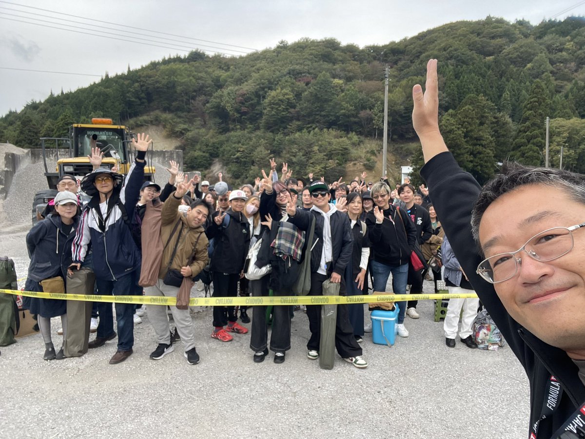 ana_akuchu's tweet image. #FDJ2 最終戦。決勝の朝となりました‼️
朝早くからたくさんのお客様にご来場頂いています。ありがとうございます。
今日も思いっきり盛り上がって行きたいと思います🔥たくさんのご声援よろしくお願い致します😍