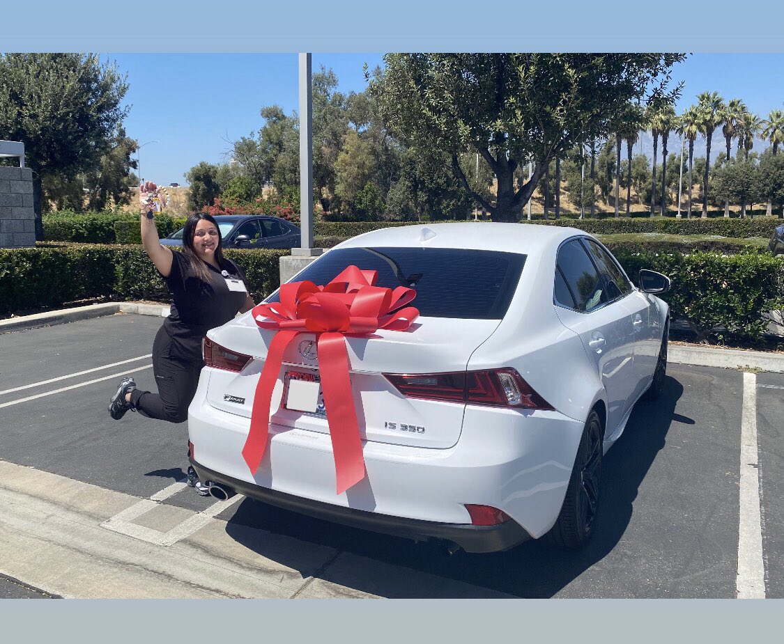 autoexpertsocal's tweet image. Leslye is so excited for her beautiful new car! This is her first time financing on her own, and she is very proud! A round of applause for you! 
👏 🥳 Congrats on your 2015 Lexus IS 350! 👏🥳
•
•
•
#autoexpertsocal #autoexpert #socal #lexus #first #weekend #congrats