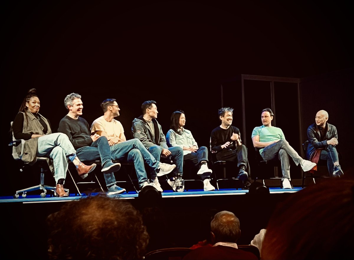 First time watching a David Henry Hwang’s play #YellowFace, and on Broadway! Hardly we get to see an AAPI play on Broadway - enjoyed it. The topic is still relevant with today.