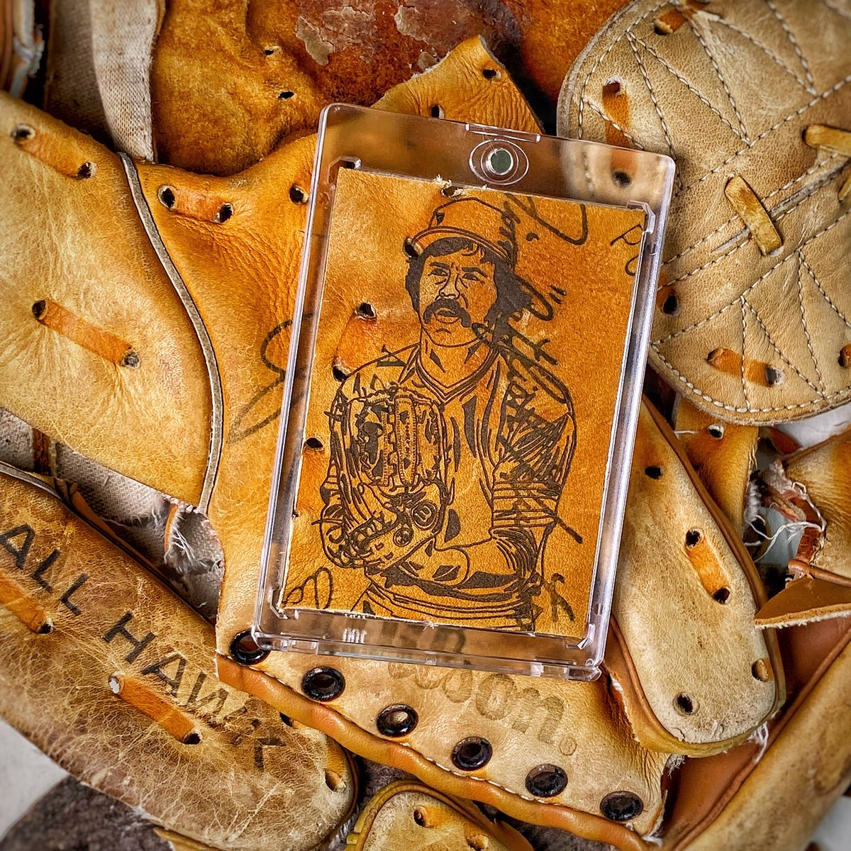 NeonBlackTiger's tweet image. Excited to drop the third truly unique 1/1 card collab with Pastime Woodcraft. It has been rad working together on this project. Next up is #HallofFame pitcher, #CatfishHunter. Jim "Catfish" Hunter was an 8x All-Star, 5x World Series champ, won the AL Cy Young Award in '74,