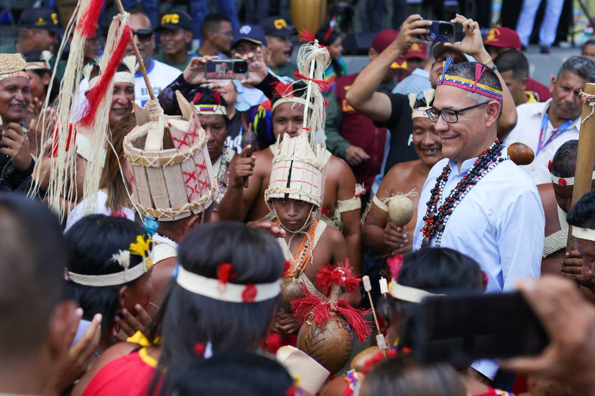 InformeCachorro's tweet photo. El Festival Mundial Viva Venezuela, quinto capítulo, se desarrolla en los estados Amazonas, Bolívar, Delta Amacuro. #venezuela https://t.co/QXLvDTYxyD