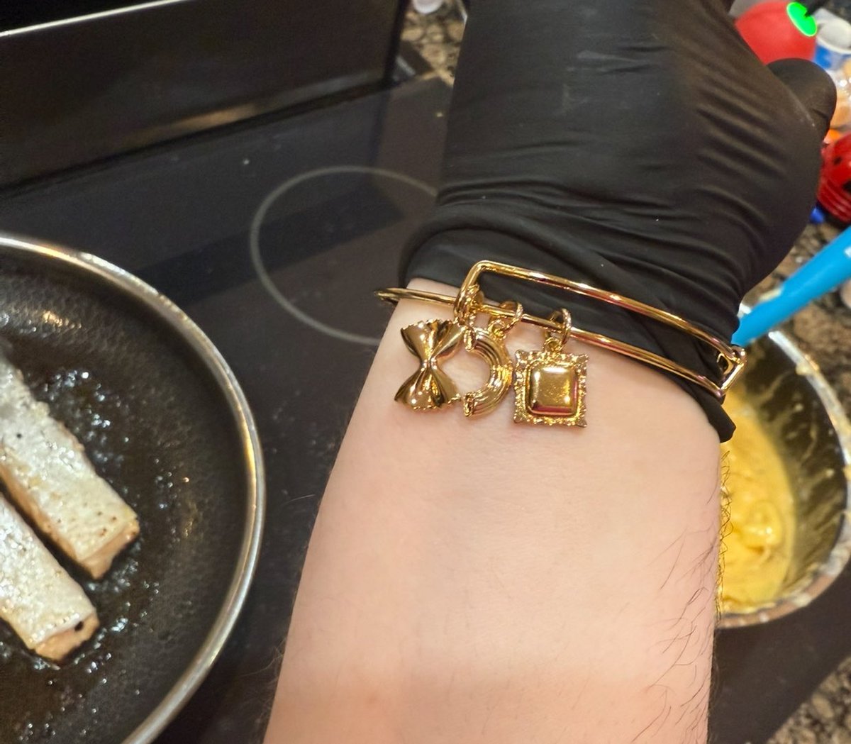 Maggie M. tweet media