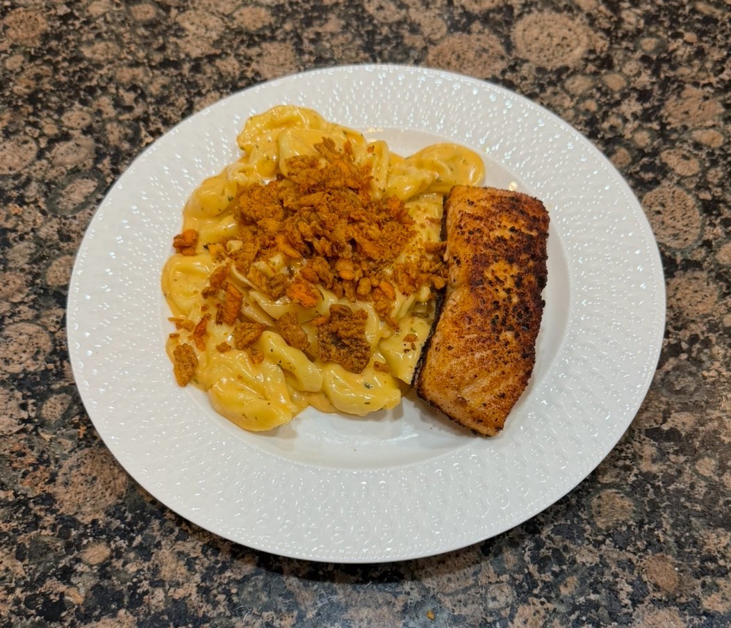 Maggie M. tweet media