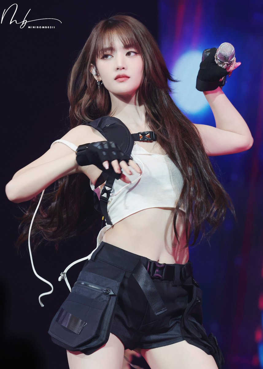 minibomb0311's tweet image. 241025 민니 ❤️❤️❤️
Gorgeous 🥰🥰🥰
#여자아이들 #GIDLE #G_I_DLE #MINNIE #김민니 #민니 #มินนี่