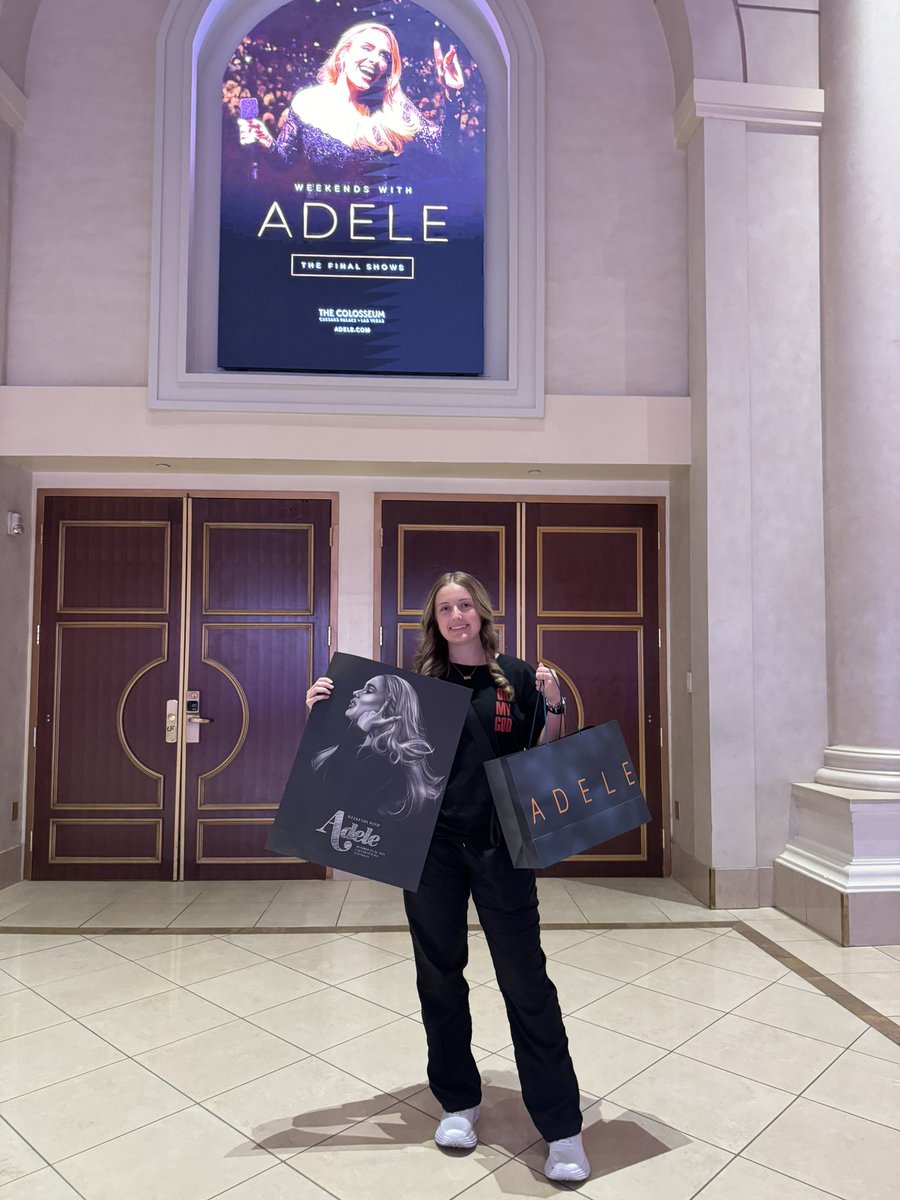 sophxadelexf1's tweet photo. Damage has been done. 🤣 SEE U SOON @AdeleAccess https://t.co/LU9AEfETxc