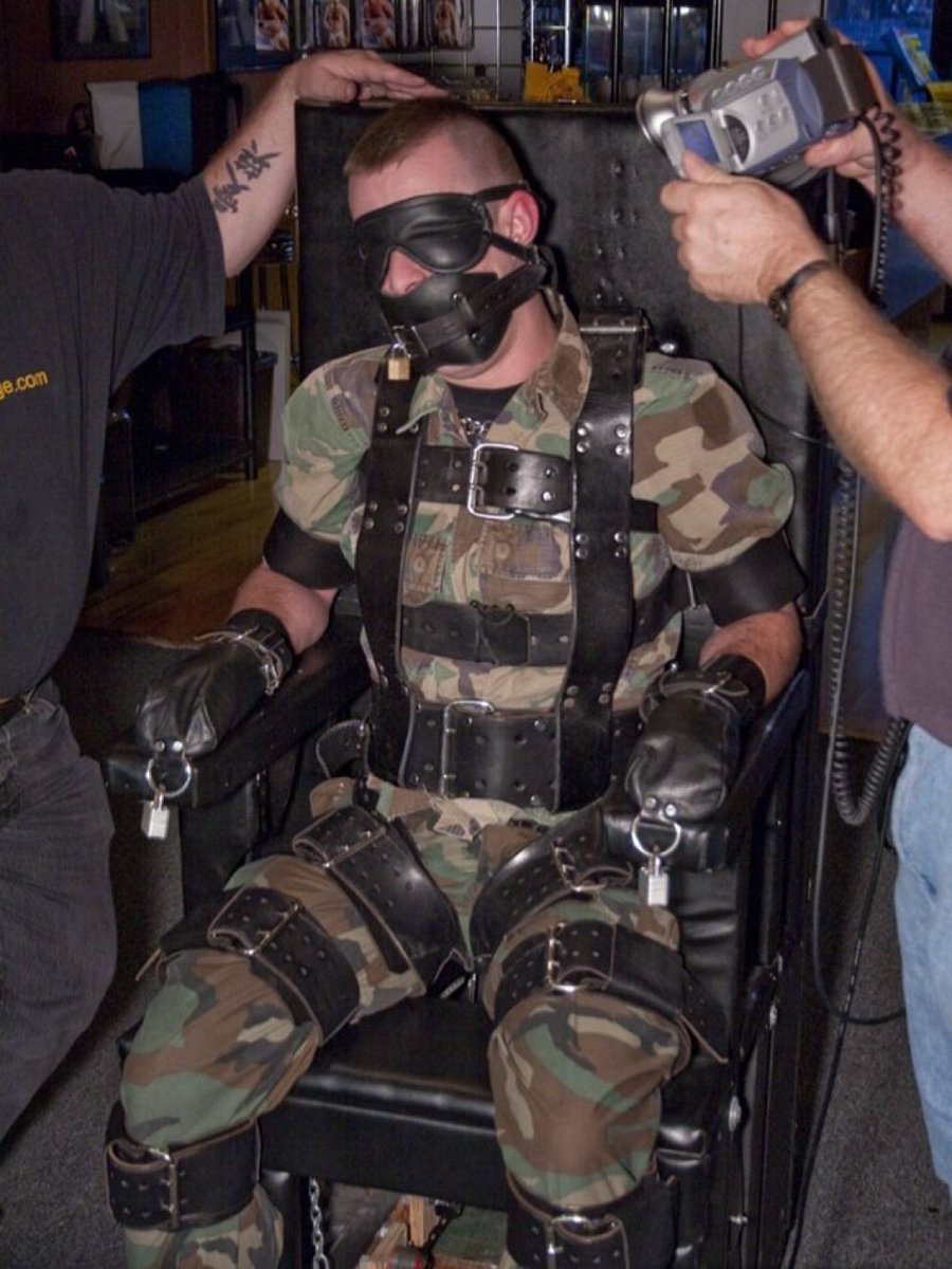 Troy Locke 👉 ( BERLIN ) tweet media