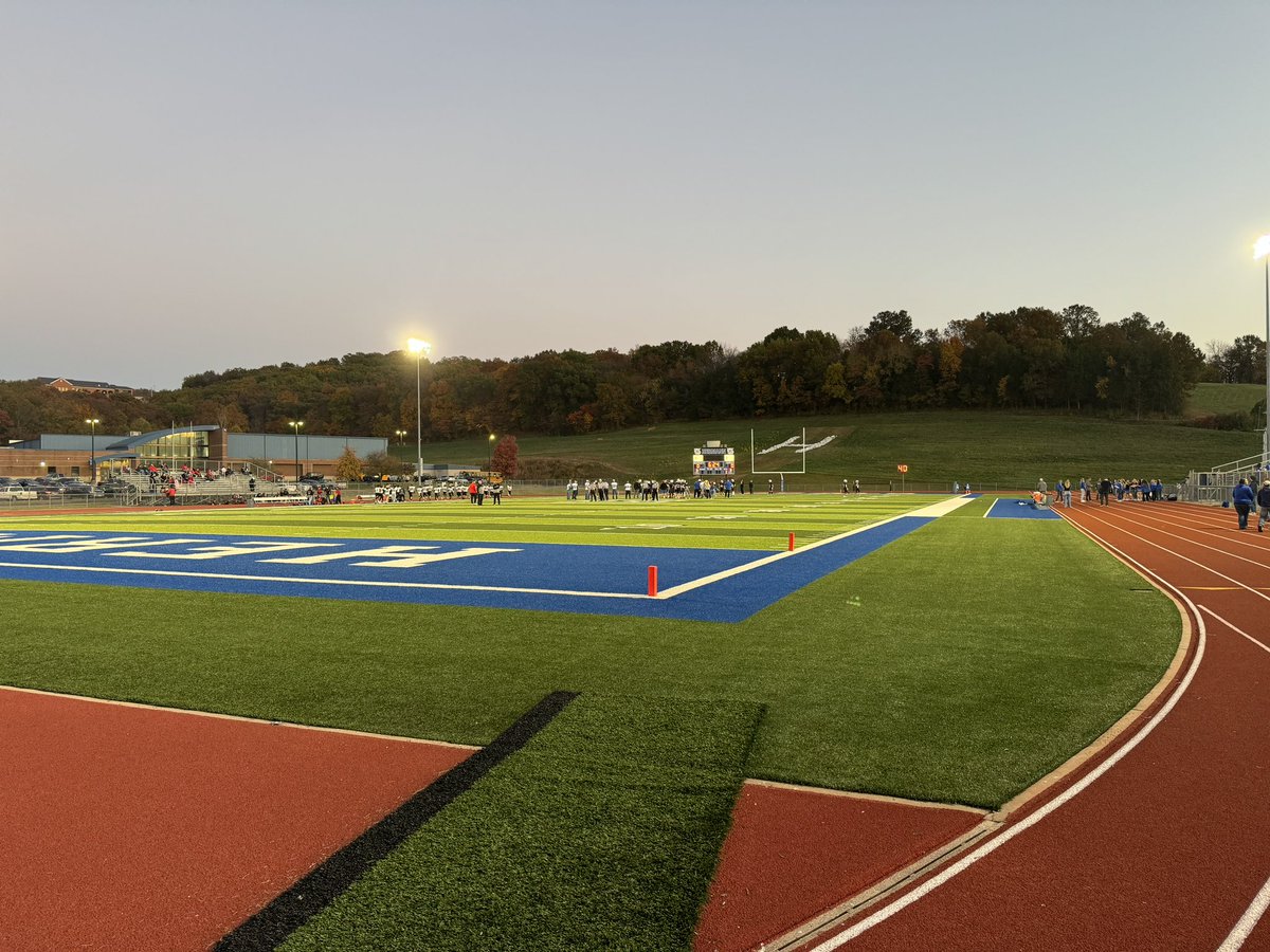RJ Plunkett (@rjplunkett2) on Twitter photo I’m at Hermann high school for their final regular season game where they take on Union High School. Good luck to both sides! #FridayNightFever <a href="/KOMUsports/">KOMU 8 Sports</a> I’m at Hermann high school for their final regular season game where they take on Union High School. Good luck to both sides! #FridayNightFever <a href="/KOMUsports/">KOMU 8 Sports</a>