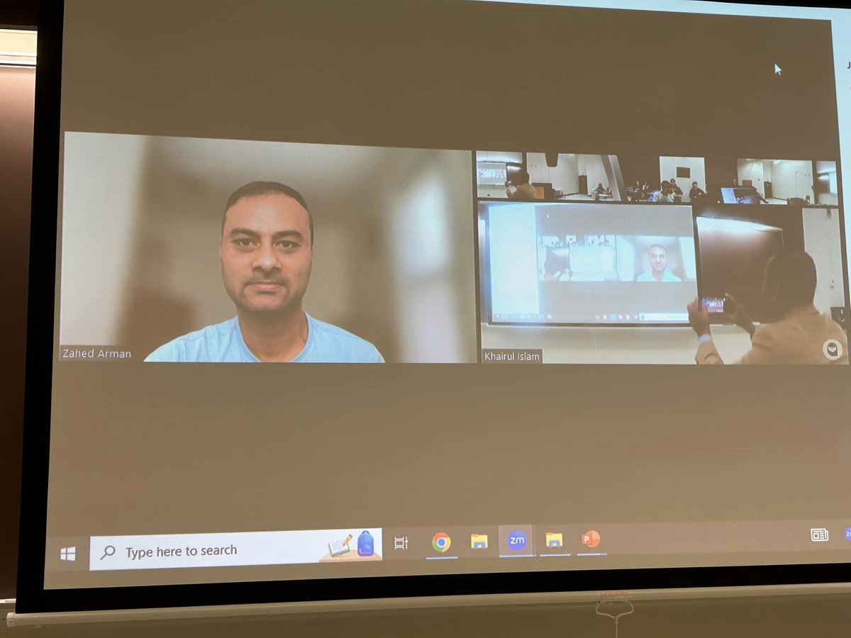 CommartsFsu's tweet image. Framingham State University Communication Arts Professor Dr. Zahed Arman recently delivered a guest lecture on #Misinformation to #PublicRelations students at SUNY Oswego, New York.