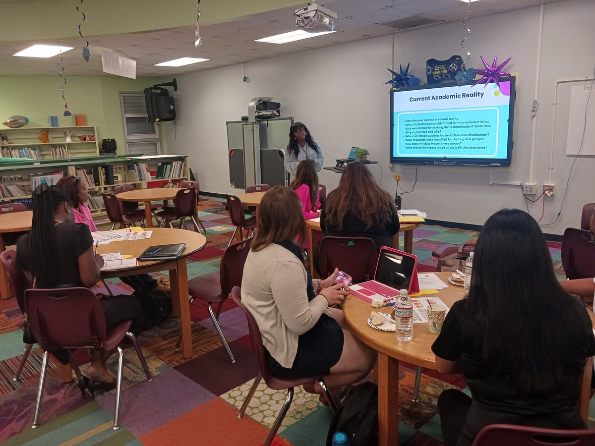 Ivette Kaige tweet media