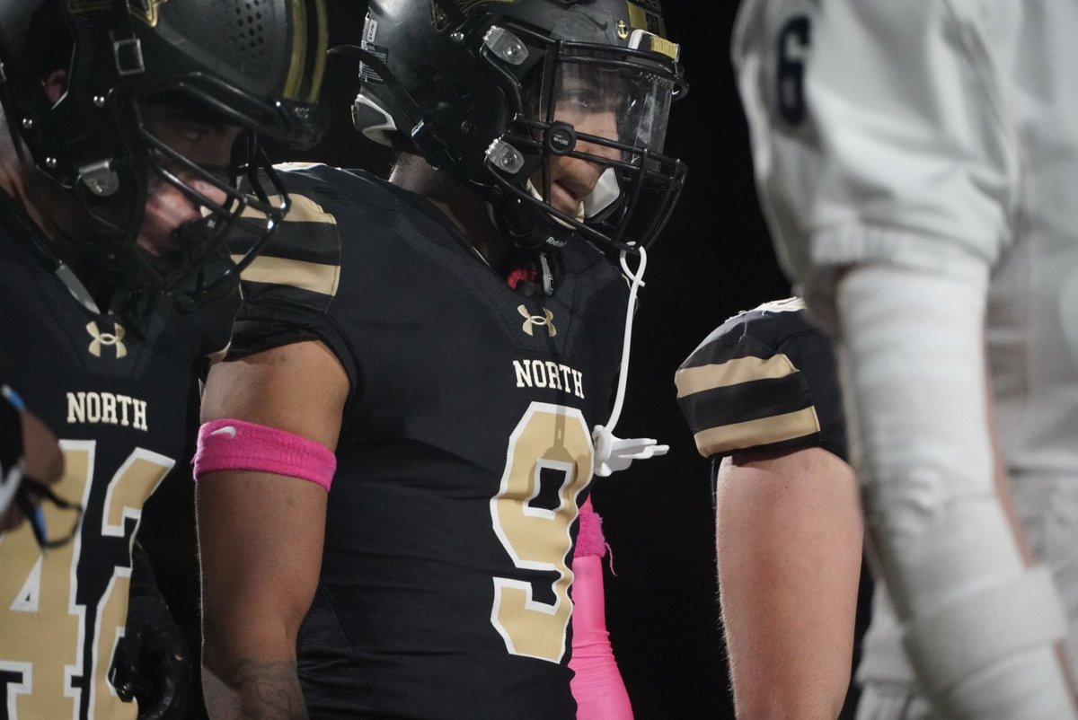 After one quarter, North Kingstown and Barrington are scoreless. Cooper Berthelot made a 77-yard run on the opening drive but didn't score, and NK threw a pick the next play.