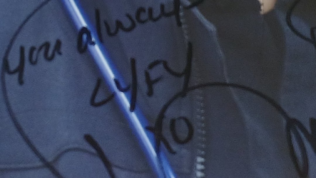 Izziefonseca's tweet photo. I need help!
In my @D_SAVRE  autograph have a word i dont know. Some one can tell me what's means??
#station19
@epiccons @spampistefania 
#Danielleasavre
Thnaks https://t.co/TIjlz8Eaiy