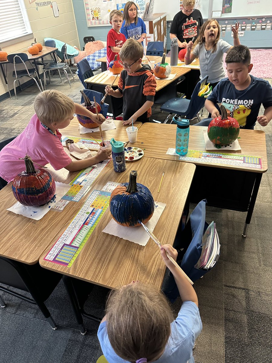 Friday art! 🎃🎨