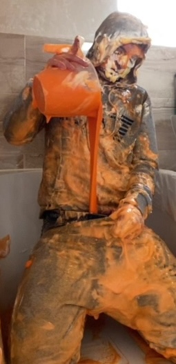 Gunging myself in my grey EA7 tracksuit got me so horny. Especially filling my pants up