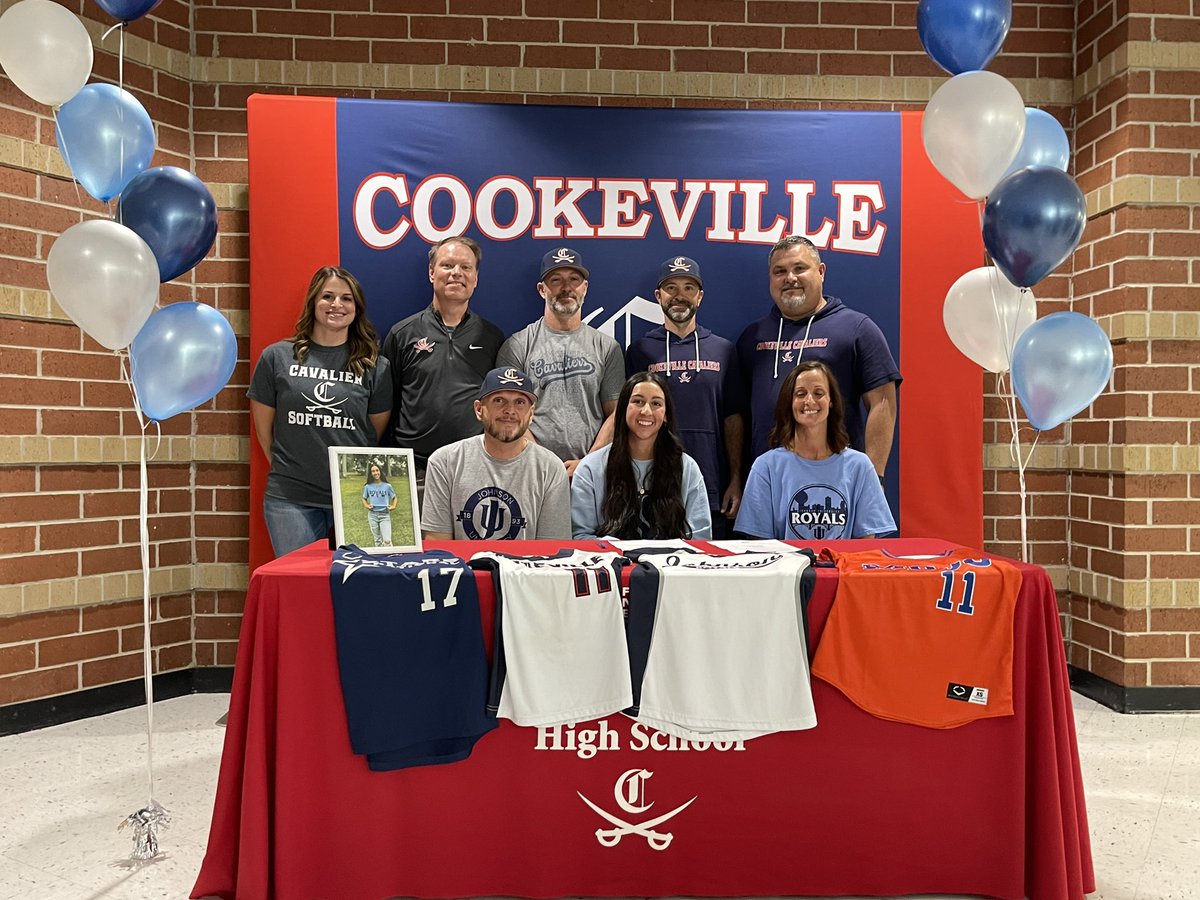 CHS Softball Senior, Kadie Presley signed her NIL today with Johnson University. Congratulations to Kadie and her family! Thank you for the wonderful support of everyone in attendance this afternoon!