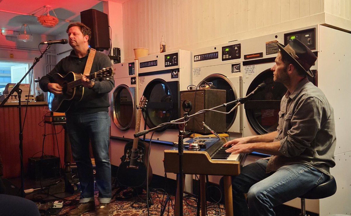 A few from <a href="/davidfordisdead/">david ford</a> and <a href="/AbePartridge/">Abe Partridge</a> at the Old Cinema Launderette. Another great gig in one of my favourite venues. Thanks <a href="/WishyWashyMusic/">WishyWashy Presents 🎸</a>!