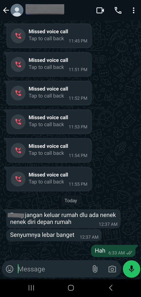 Ceritanya adek aku pulang dan nelp jam segini, posisi aku udh tidur jadi gabisa bukain pintu dan bener2 ga kebangun gara2 minum obat, terus pagi2 aku baca wa dia chat gini semalem 😭