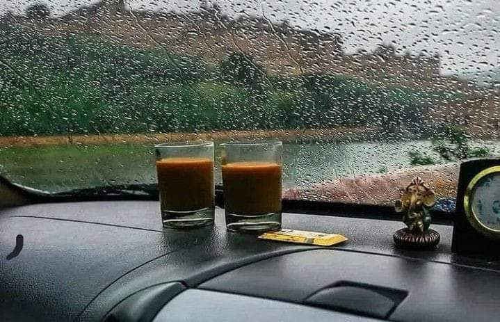 यादों में आप और हाथ में चाय हो,
फिर अच्छी सुबह की शुरुआत हो।