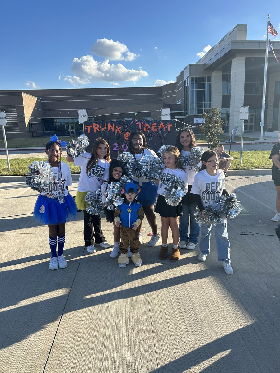 HJH_Athletics's tweet photo. Trunk or Treat at @HaskettJH #wearehaskett https://t.co/KegaT2gmI3