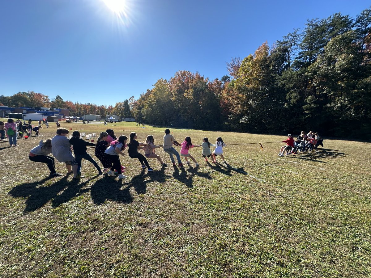 MrsJuracko's tweet photo. Fall Field Day 2024 https://t.co/hHTuB4p5i3