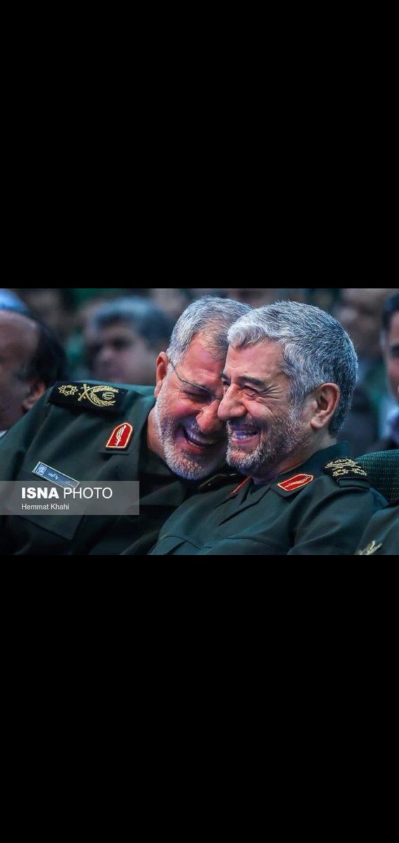 عاجل الهلال الأحمر الإيراني:

سيارات اسعاف تهلع الى محيط مطار الامام الخميني في طهران بعد انباء عن سقوط عدد كبير من عناصر فيلق القدس أرضا بعد اصابتهم بهيستيريا ضحك بسبب الرد الاسرائيلي الهزيل.