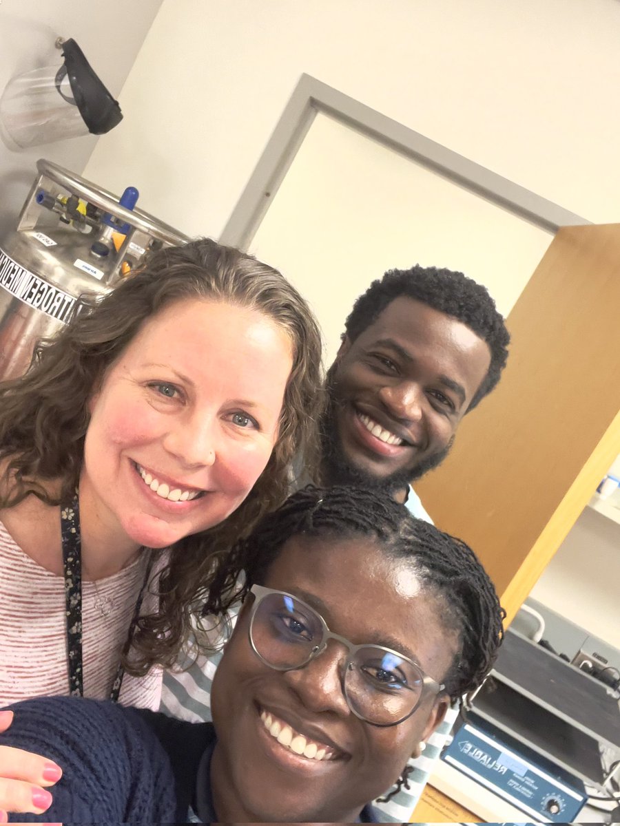 LWellberg's tweet image. Former Wellberg Lab member Abby came back from MUSC to visit 🎉 Finished his 2nd year of the med school part of MD/PhD and now back to the bench for a while! We miss you Abby! #ProudPI @Aramens9