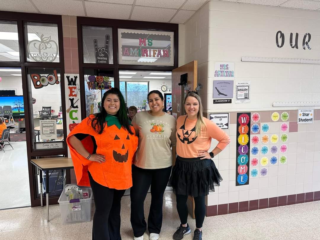 What an awesome spirit week! <a href="/PotowmackES/">Potowmack Elementary School</a> #fallspiritweek ##Eaglesdeserveit24