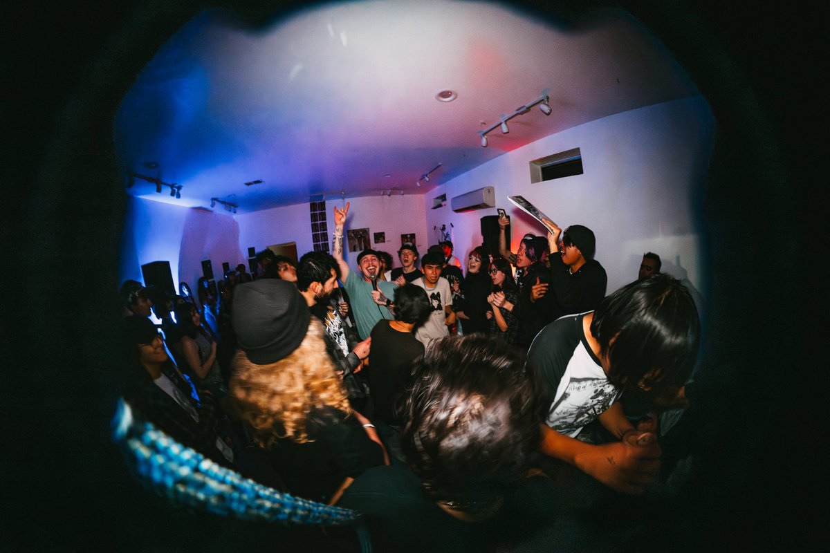 Savingsband's tweet photo. Savings the mfn band https://t.co/JUyo6SBko4