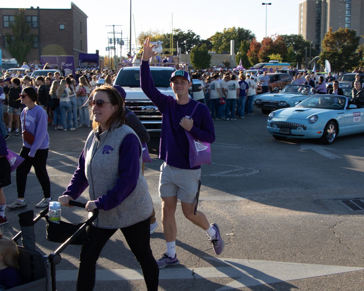 KStateBound's tweet photo. Boom. Cats. Meow.
#KStateBound x #KStateHC https://t.co/B1xQVjAnvz