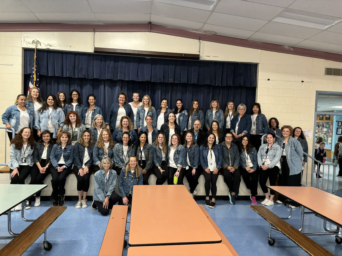 HPS_CT's tweet photo. A huge thanks to ☀️ HPS's Sunshine Committee ☀️ for planning and organizing and to all staff that participated in the fun. It brought smiles to so many faces and seeing the students and families wondering why staff were acting and dressing so silly was the highlight of our week. https://t.co/gtwwCK80RP
