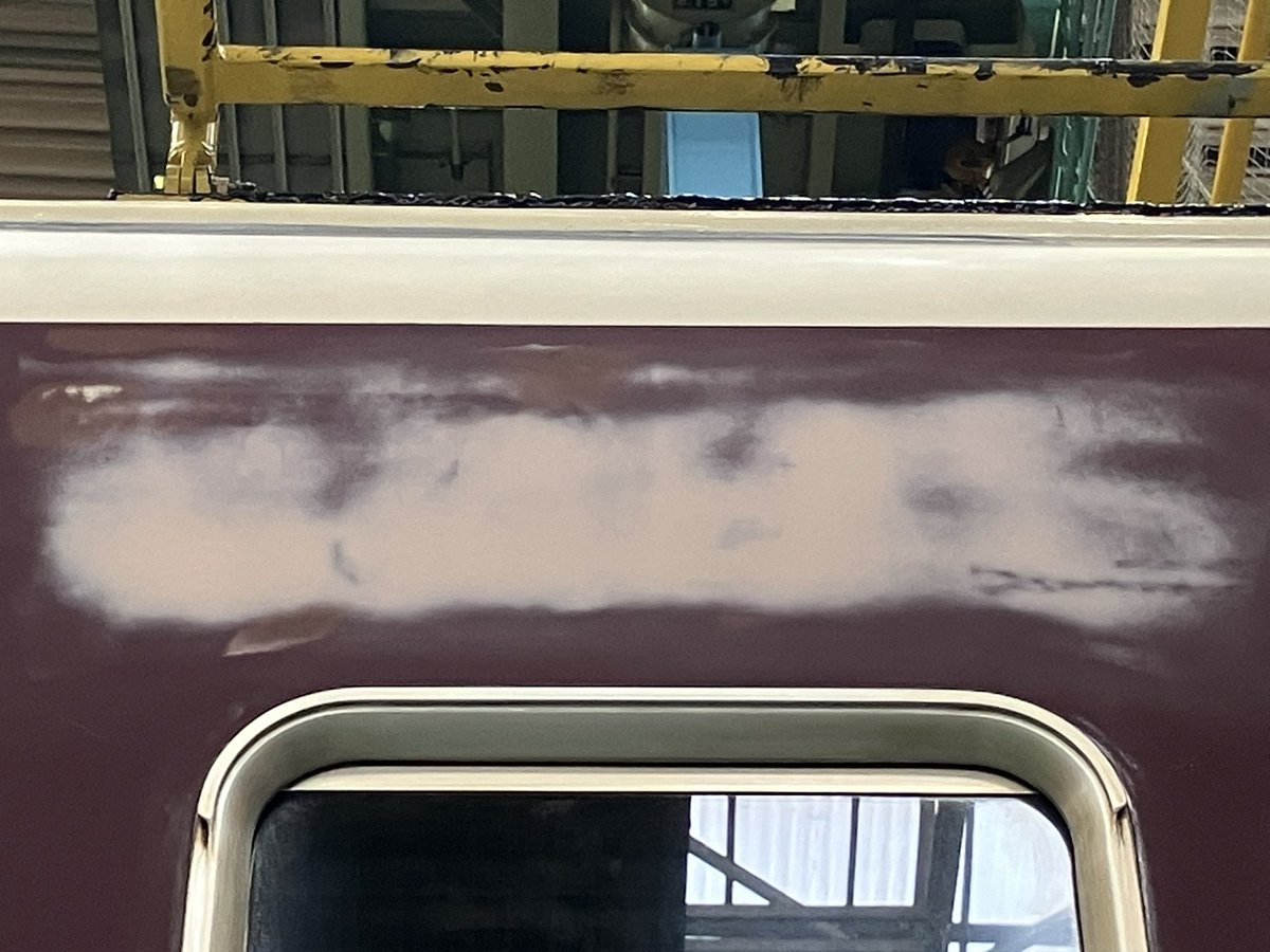 SNOOPY1T0K4's tweet photo. C#8002 特急高速神戸行き 小窓上Hマークパテ埋め。果たしてもう昔の姿は見れないのか…
#阪急電車 #阪急8000系 #8002f #レールウェイフェスティバル https://t.co/XMDyPXJ0hb