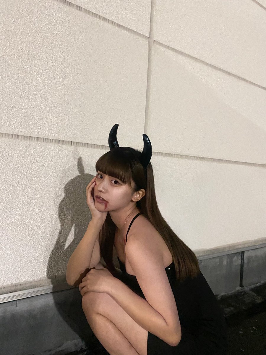 蓼沼優衣　直筆サイン入りチェキ いよいよ明日です！ 申し込みまだの方はぜひ🙌🏻 サイン1個1個手書きで