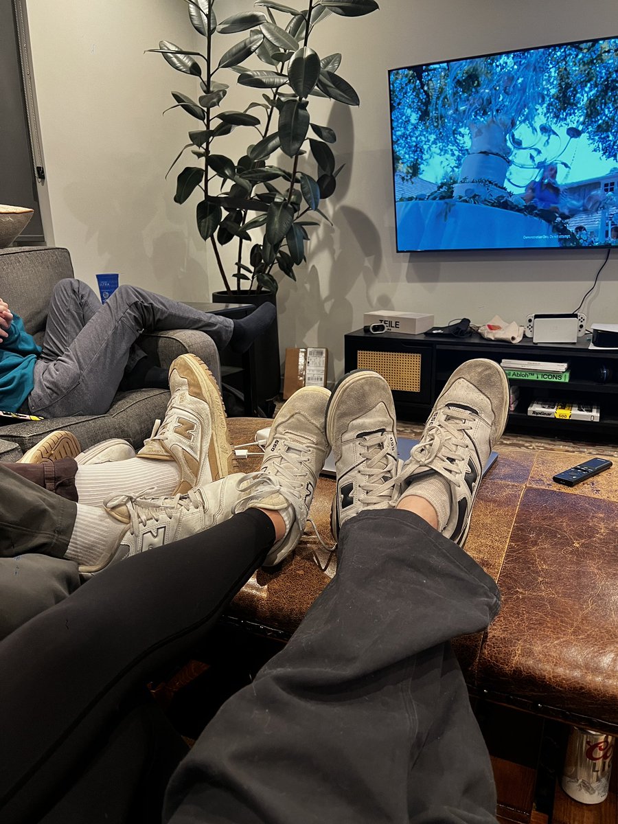 strollingleft's tweet photo. Gang is ready for the Stuss tn https://t.co/khZ7D25M7L