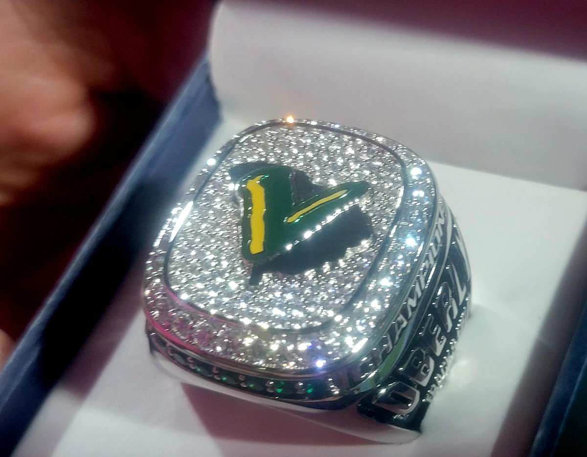 LouatTheState's tweet photo. Ring ceremony for @SVVikingsSports boys track state championship.  It was Vikings 3rd straight state championship https://t.co/IHuJM1fg7p