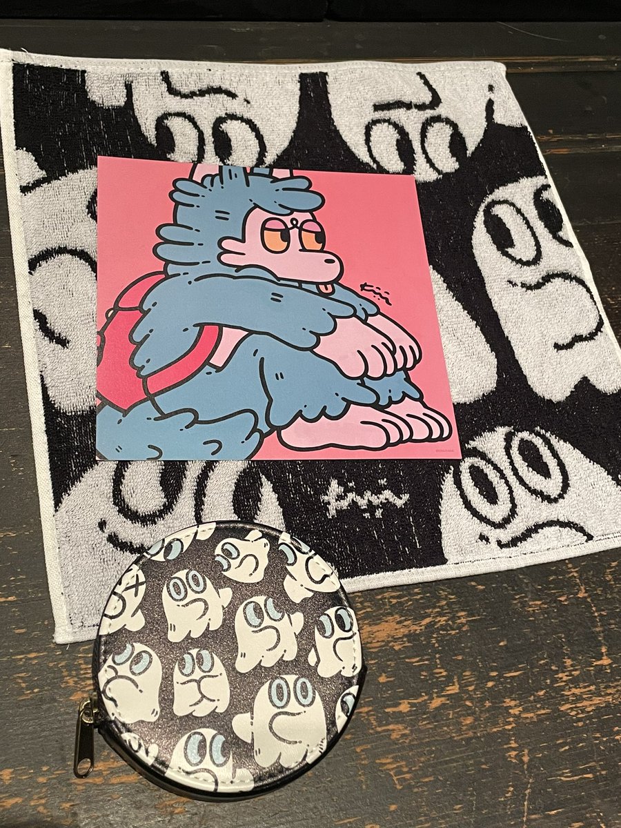 asadercover's tweet image. 渋谷DSC開催中、あらいきりこさんの個展「よくねむる」。
息子の用事の隙をついて伺ってきました。
かっちりな完成形はもちろんなのですが、ラフなドローイングが生き生きしていて好き。オバケ好きマンにはたまらないのだった。
グッズも可愛いぜ。

#あらいきりこ #DScaiman